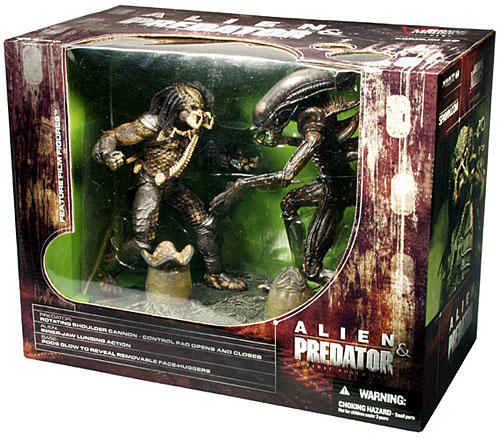 Movie Maniacs 5 : Alien & Predator Deluxe Boxed Set