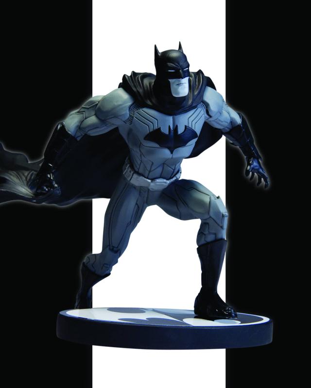 BATMAN BLACK AND WHITE STATUE NEW 52 BY JIM LEE