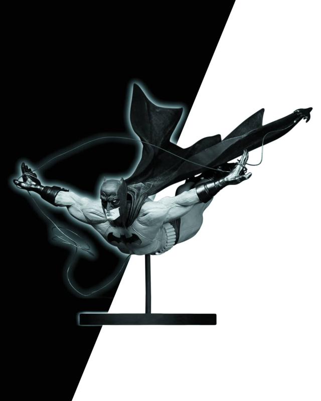 BATMAN BLACK & WHITE STATUE DICK GRAYSON BY JOCK