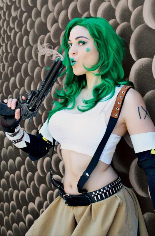 APHRODITE IX #3 SDCC COSPLAY PHOTO VARIANT