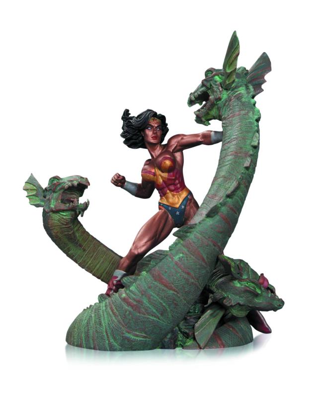 WONDER WOMAN VS HYDRA MINI PATINA STATUE