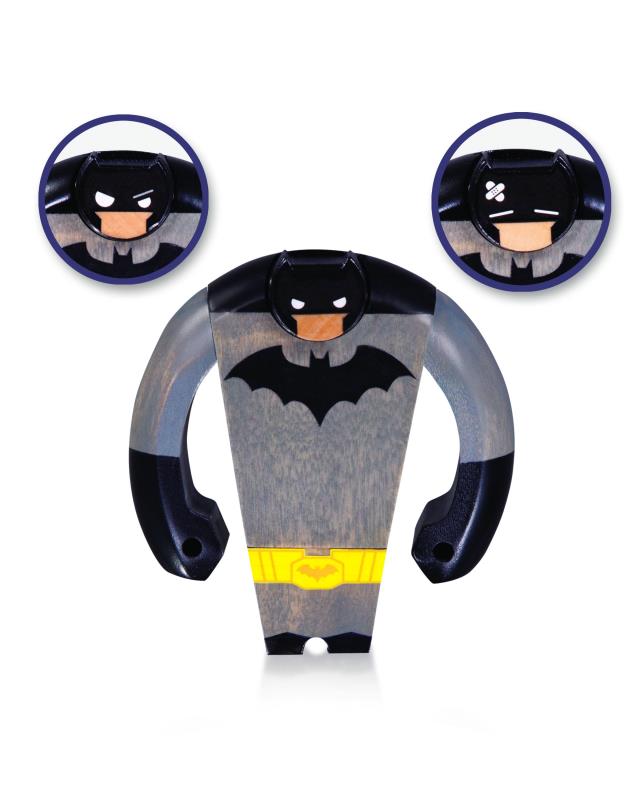 DC COMICS BATMAN WOOD FIGURE