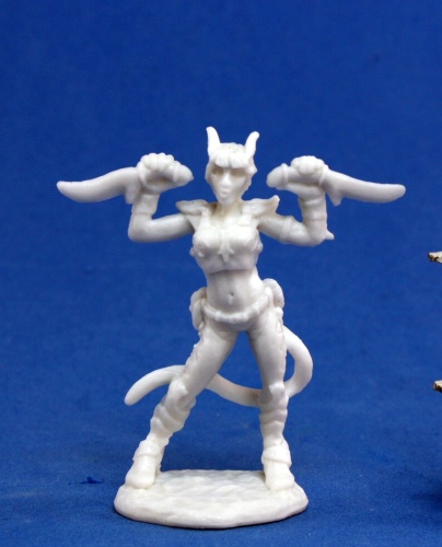 BONES MINIATURES TIVIEL, HELLBORN ROGUE