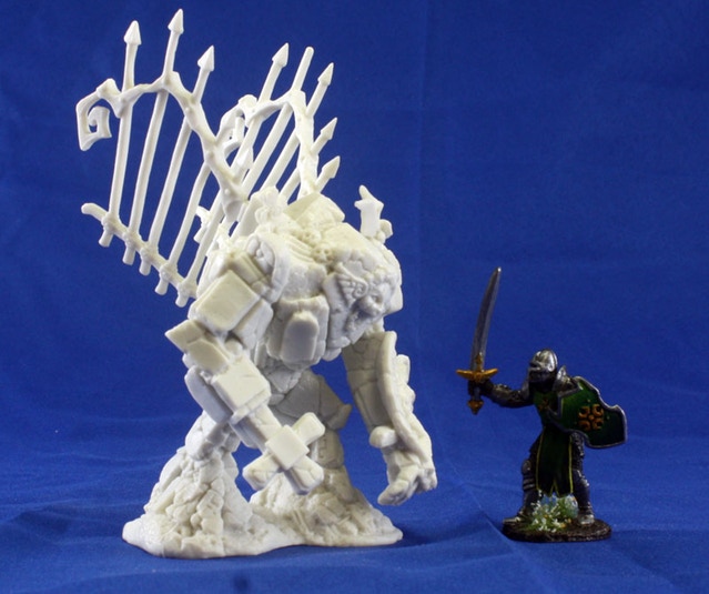 BONES MINIATURE GRAVEYARD GOLEM