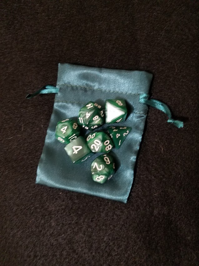 Nested Egg Gaming Evergreen Dice Set with Bag (7 CT)