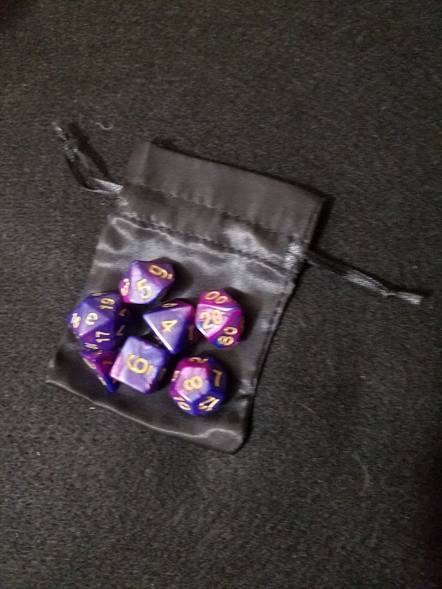 Nested Egg Gaming Twilight Dice Set with Bag (7 CT)