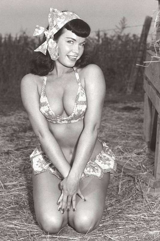 BETTIE PAGE #2 1:10 COPY PHOTO VIRGIN VARIANT