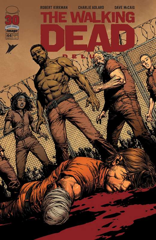 WALKING DEAD DELUXE #44 CVR A FINCH & MCCAIG (MR)